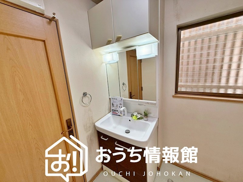 津市河辺町　 内観写真（洗面台・洗面所）