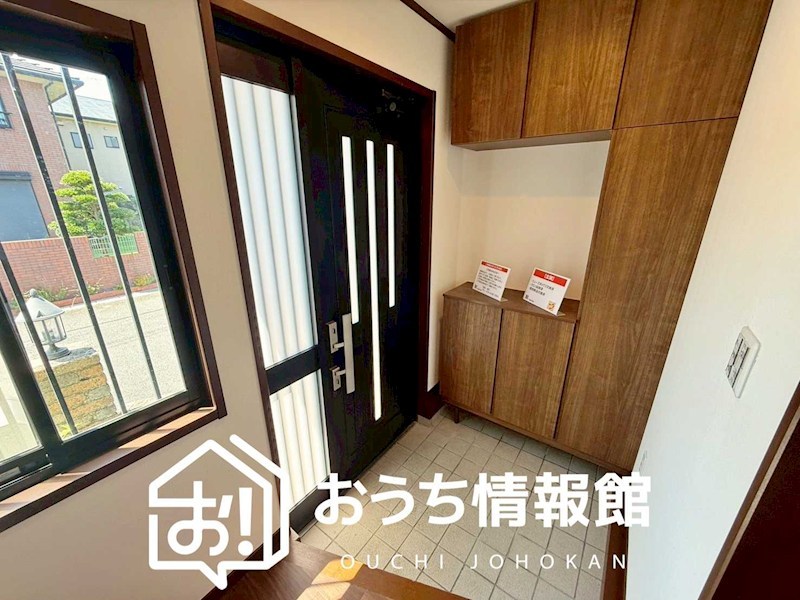 四日市市東日野 現地写真（玄関）