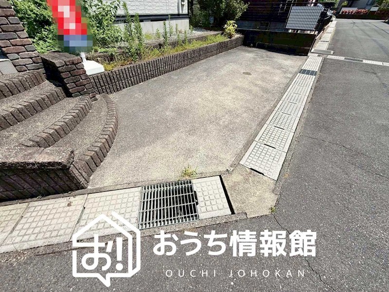 四日市市東日野 現地写真（駐車場）