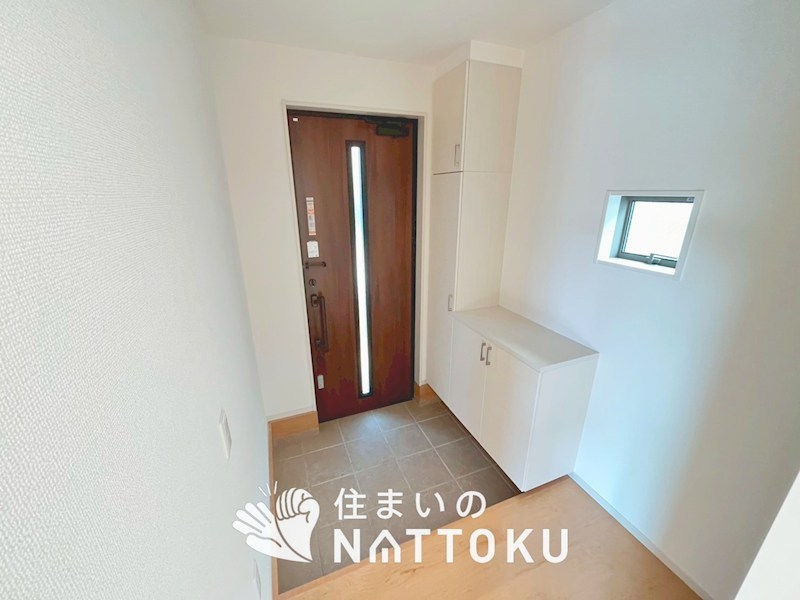 寝屋川市成田東町　第1期　 現地写真（玄関）