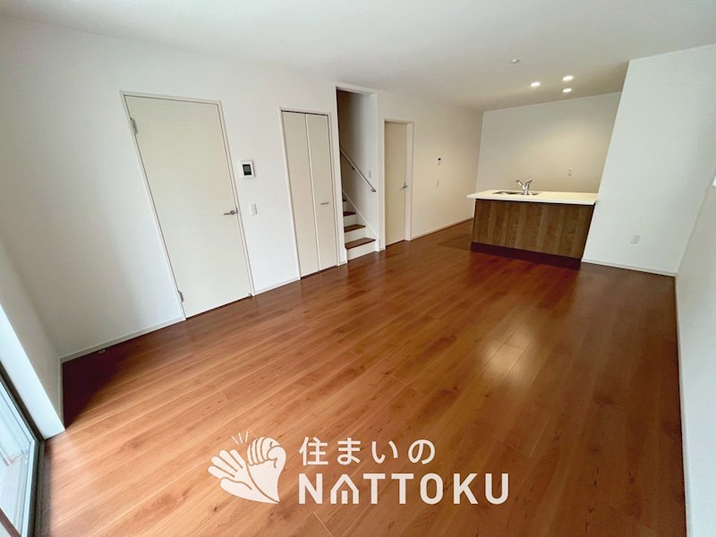 京都市伏見区醍醐御霊ケ下町　第1期 内観写真（リビング）