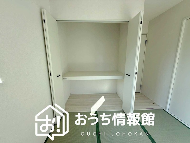 津市藤方　第1期　3号棟  内観写真（収納）