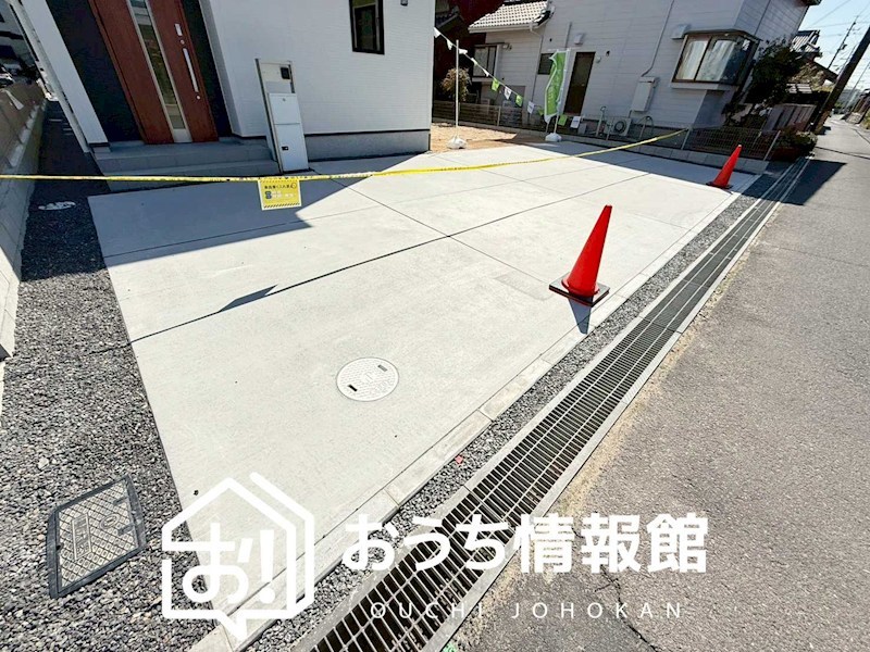 津市藤方　第1期　3号棟  現地写真（駐車場）