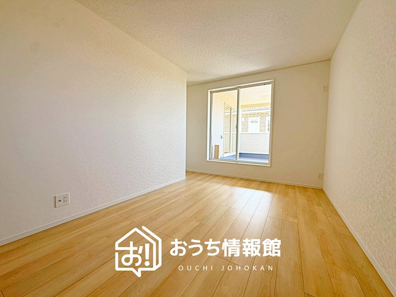 彦根市彦富町　第3期　1号棟 内観写真（リビング以外の居室）