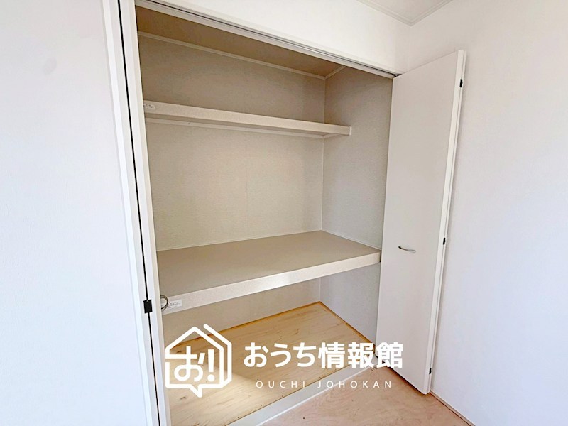 彦根市彦富町　第3期　1号棟 内観写真（収納）
