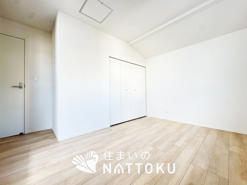 高槻市安岡寺町　第2期　2号地 内観写真（リビング以外の居室）