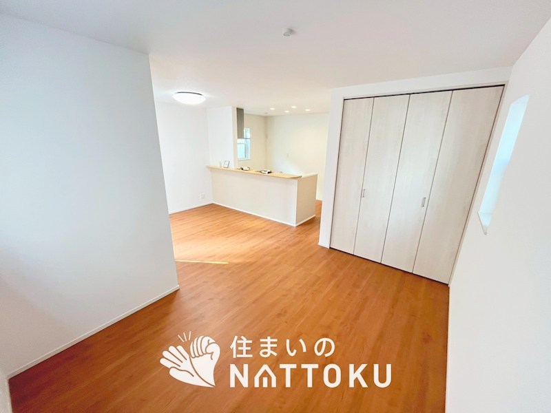 摂津市南別府町　第1期　2号地 内観写真（リビング）
