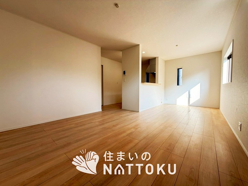 八幡市橋本尻江　第1期　4号地 内観写真（リビング）