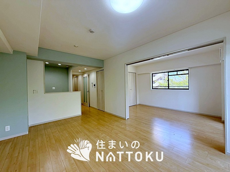 プラネ枚方公園 内観写真（リビング）