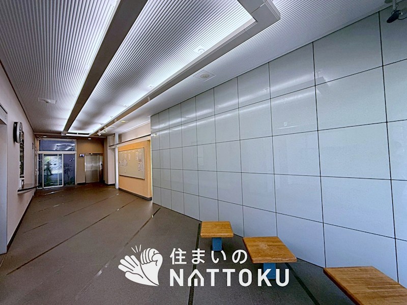 プラネ枚方公園 共用部写真（ロビー）