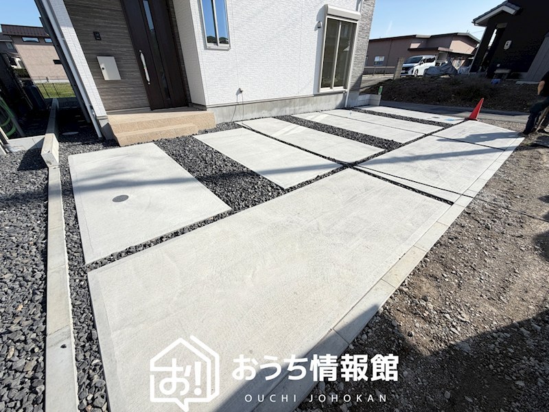 羽島市福寿町本郷　第2期　3号棟 現地写真（駐車場）