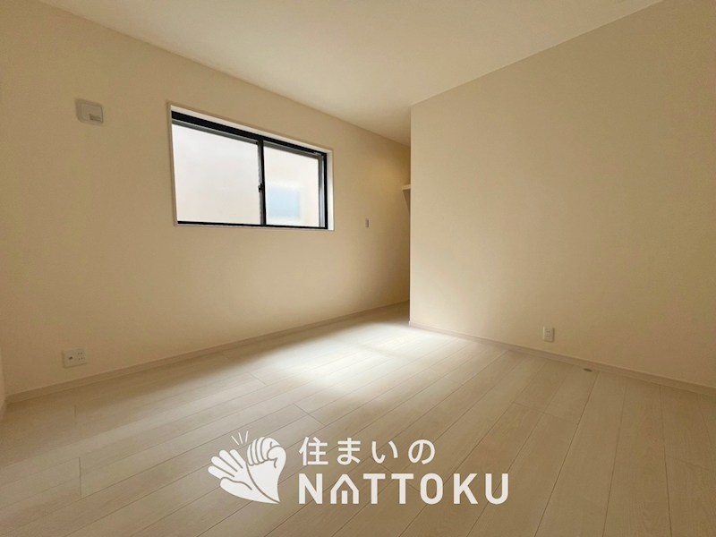 岸和田市並松町　第5期　1号地 内観写真（リビング以外の居室）