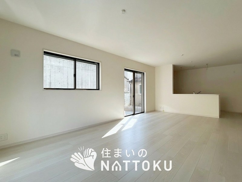 岸和田市春木泉町　第3期　2号地  内観写真（リビング）