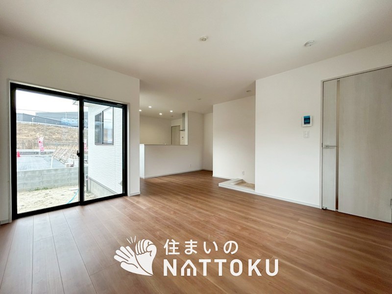 木津川市城山台　4号地 内観写真（リビング）