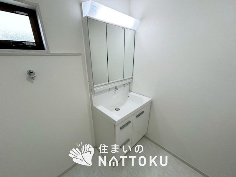木津川市城山台　4号地 内観写真（洗面台・洗面所）