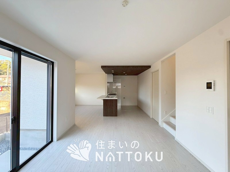 枚方市香里園桜木町　第1期 内観写真（リビング）