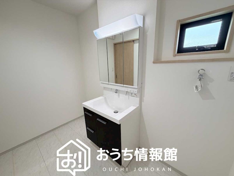 安八郡神戸町丈六道　 内観写真（洗面台・洗面所）