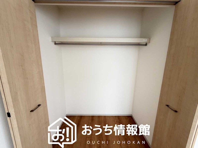 安八郡神戸町丈六道　 内観写真（収納）