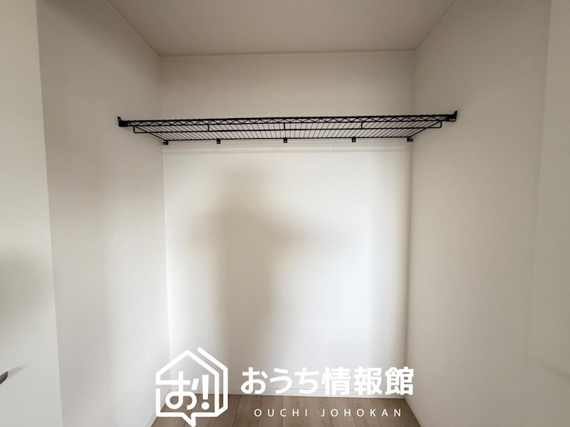 可児郡御嵩町上恵土　第7期　2号棟 内観写真（収納）