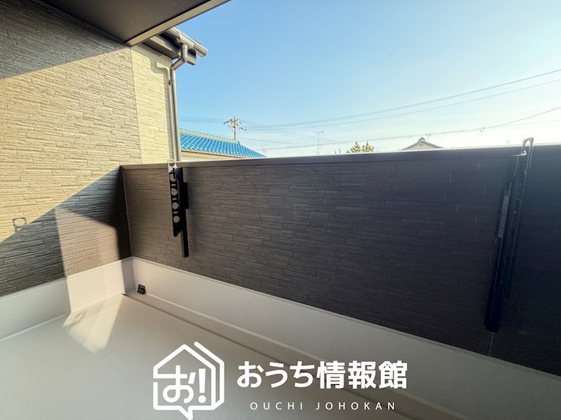 津市半田　第1期　2号地  現地写真（バルコニー）