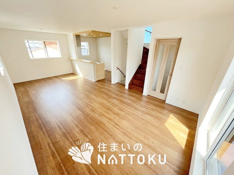 羽曳野市河原城　第2期 内観写真（リビング）