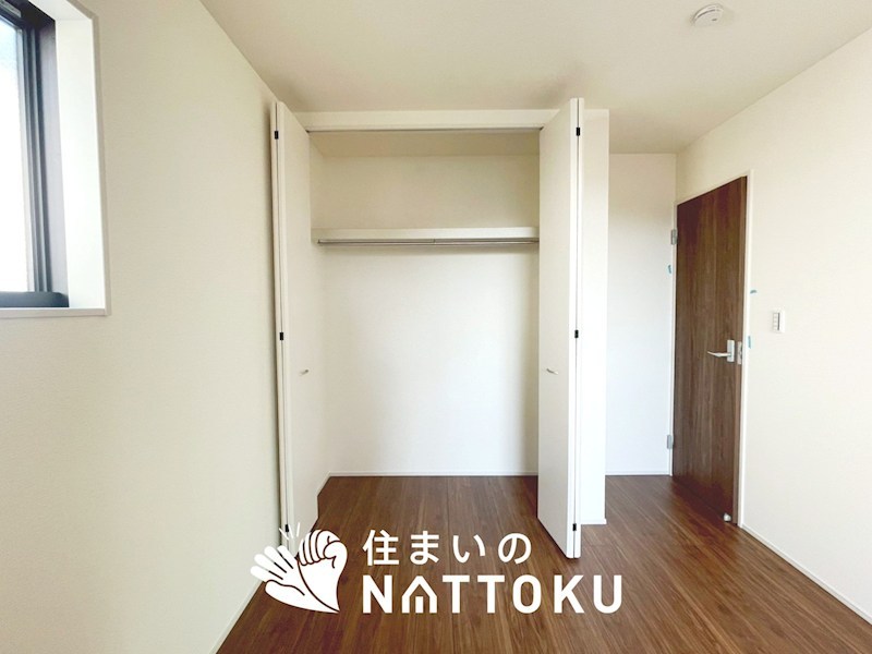 姫路市白浜町宇佐崎北　2号地  内観写真（収納）