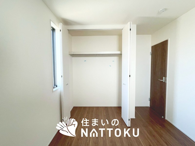 姫路市白浜町宇佐崎北　2号地  内観写真（収納）