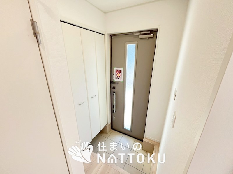 寝屋川市国松町　第11期　2号地 現地写真（玄関）