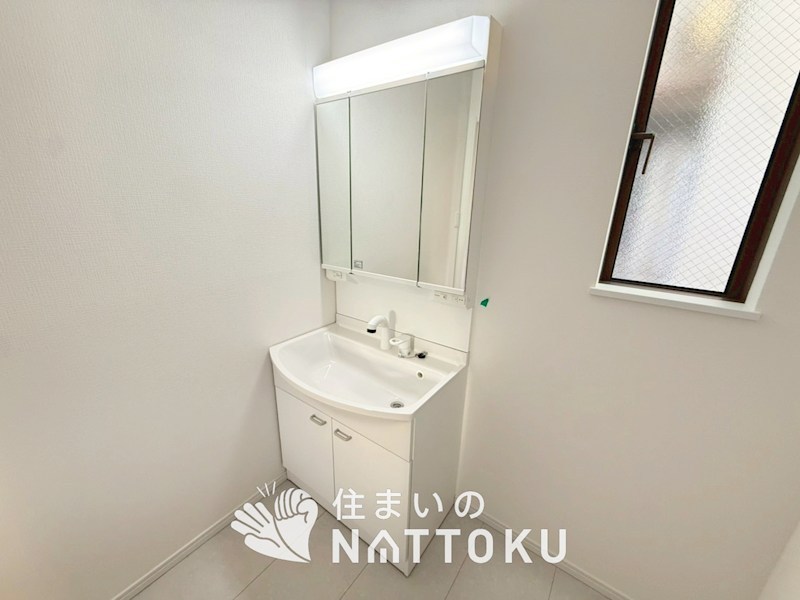 東大阪市下六万寺町 内観写真（洗面台・洗面所）