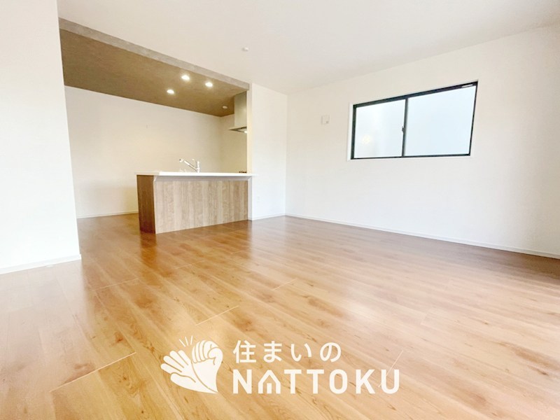姫路市飾磨区構　第1期　1号地 内観写真（リビング）