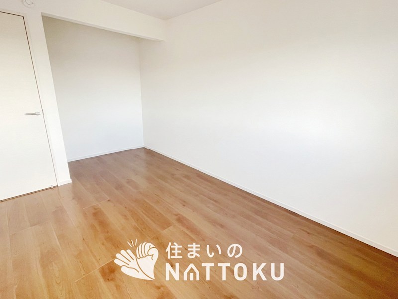 姫路市飾磨区構　第1期　1号地 内観写真（リビング以外の居室）
