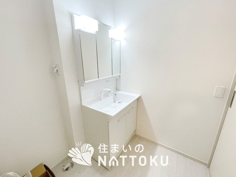 姫路市飾磨区構　第1期　2号地 内観写真（洗面台・洗面所）