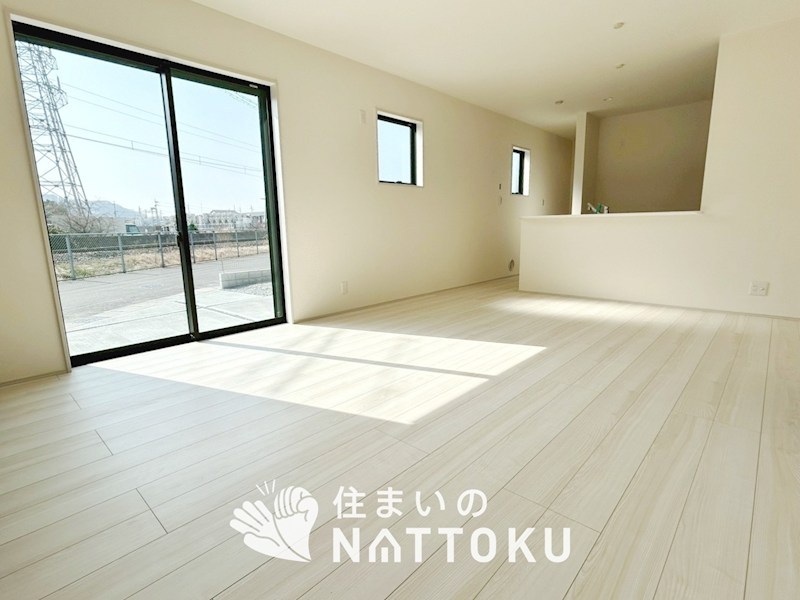 赤穂市南野中　第4期  内観写真（リビング）
