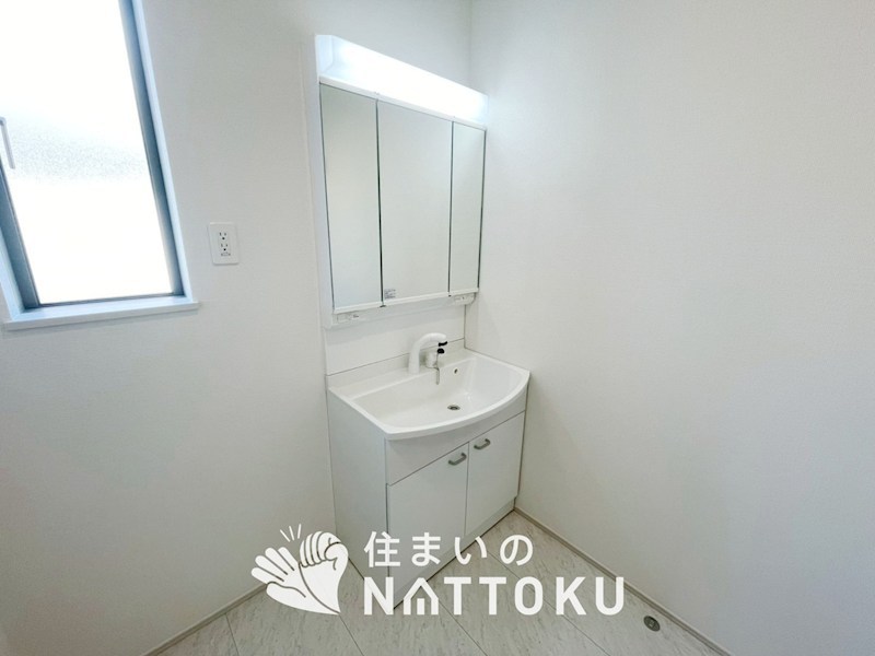 三木市岩宮　I号地  内観写真（洗面台・洗面所）