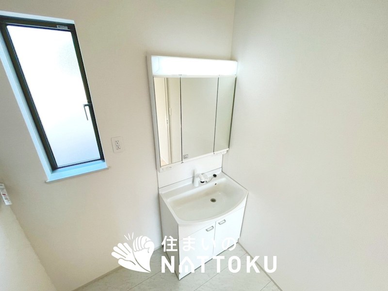 三木市岩宮　J号地  内観写真（洗面台・洗面所）