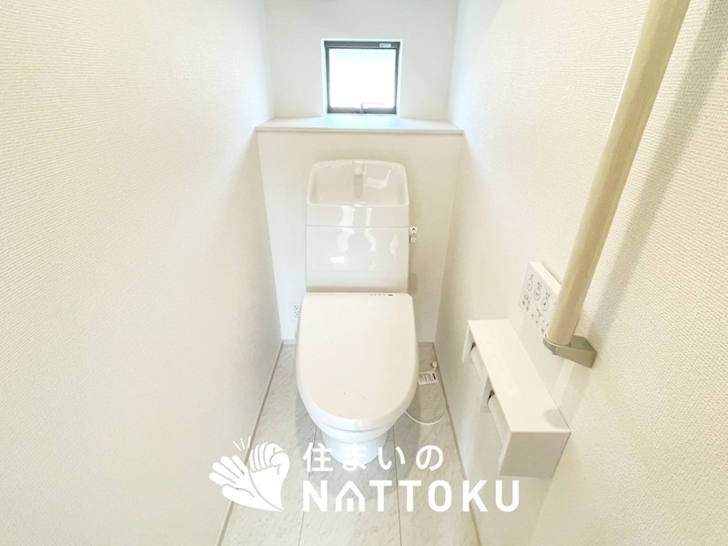 三木市岩宮　L号地  内観写真（トイレ）