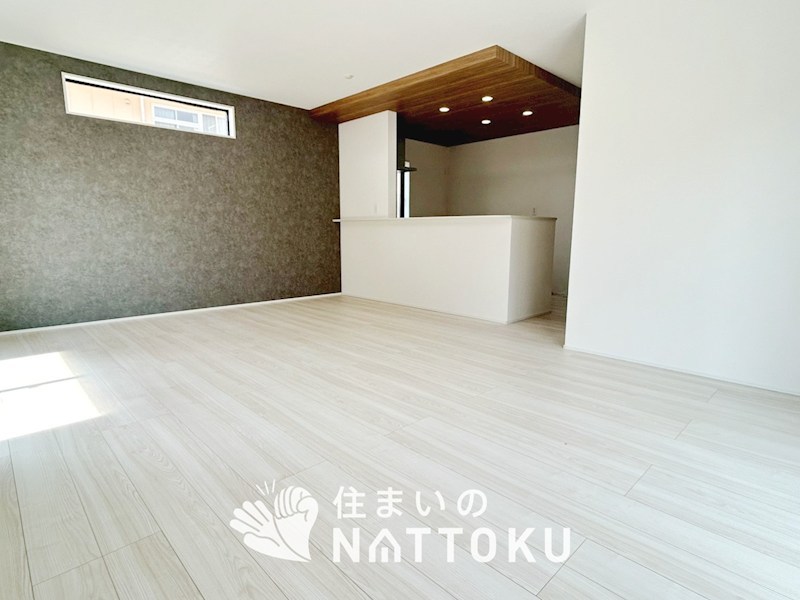 加古川市平岡町高畑 内観写真（リビング）