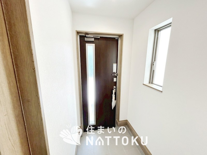 明石市二見町東二見　B号地  現地写真（玄関）