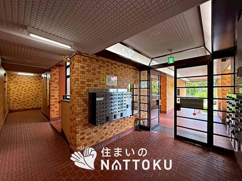 ライオンズマンション枚方 共用部写真（エントランス）