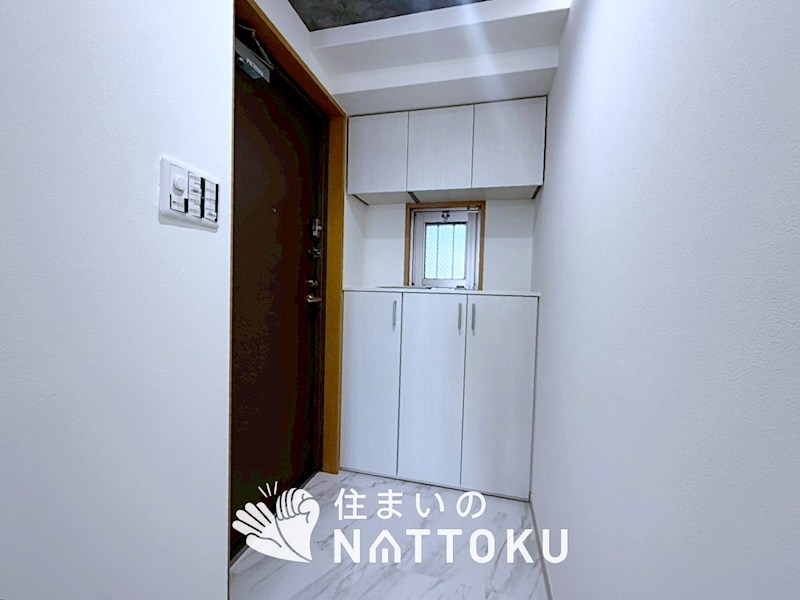 リバティパーク枚方　B棟  現地写真（玄関）