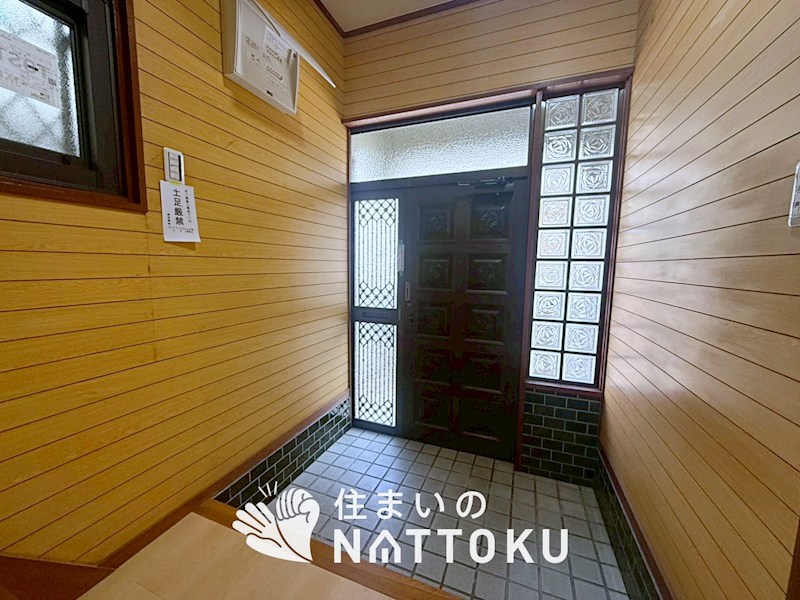 枚方市茄子作 現地写真（玄関）