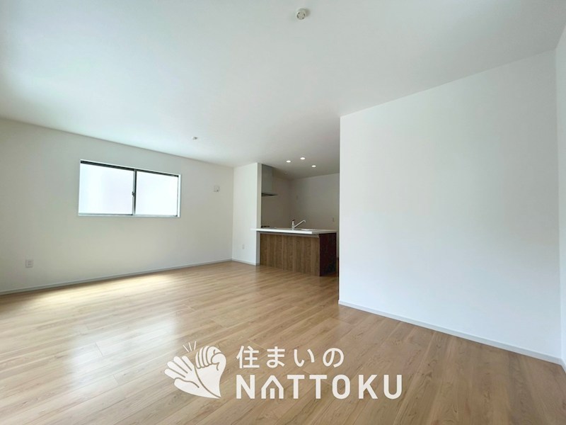 大津市鶴の里　第1期　1号地 内観写真（リビング）
