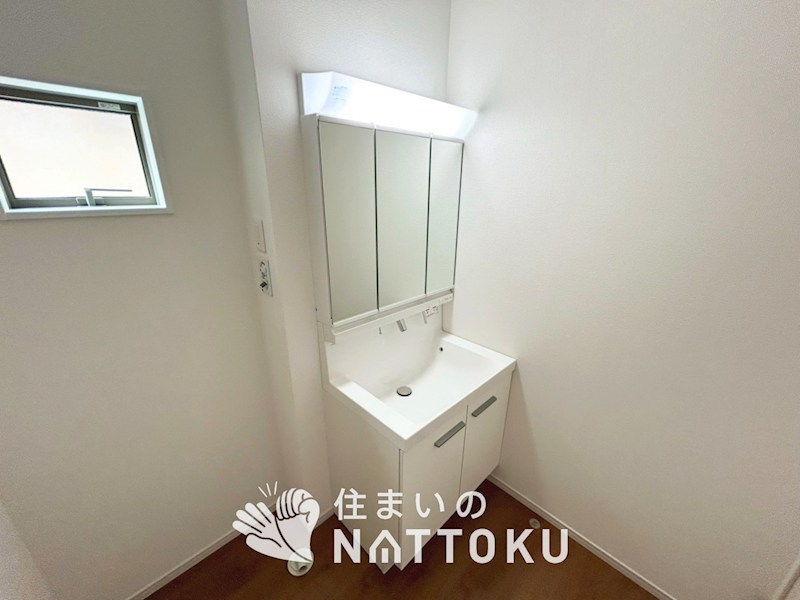 大津市鶴の里　第1期　2号地 内観写真（洗面台・洗面所）