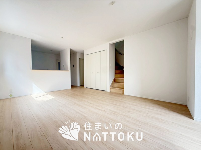 枚方市渚東町　第2期　 内観写真（リビング）
