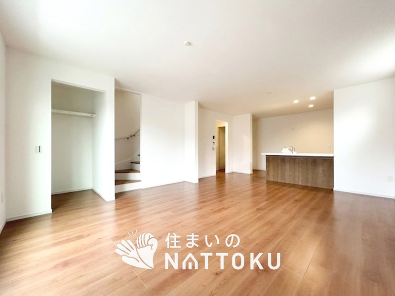 摂津市鳥飼新町　第1期 内観写真（リビング）