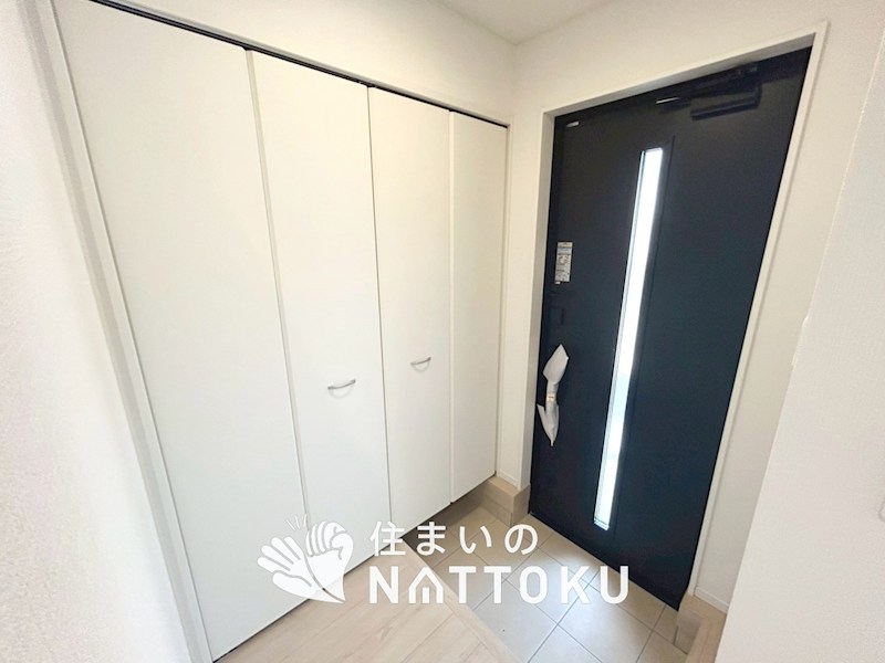 亀岡市大井町小金岐　第2期　2号地 現地写真（玄関）
