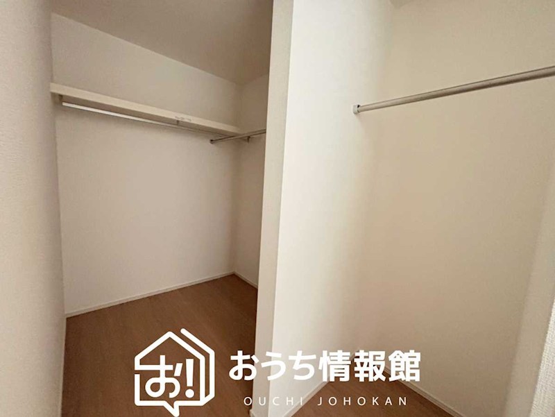 岐阜市八ツ梅町　第1期　2号地 内観写真（収納）