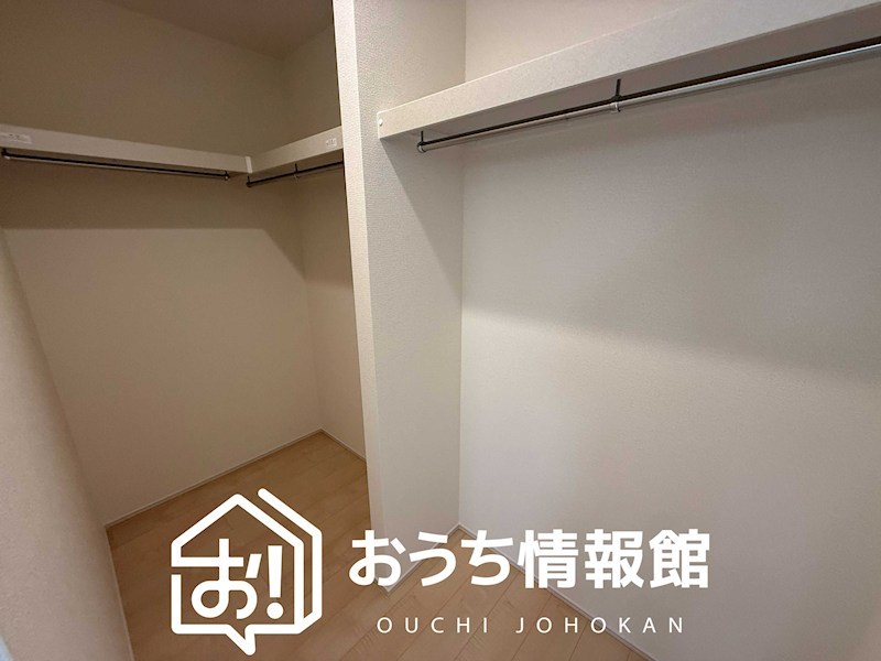 羽島市正木町新井　第2期　2号地 内観写真（収納）