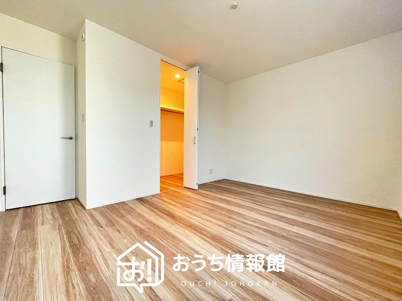 員弁郡東員町大木 内観写真（リビング以外の居室）