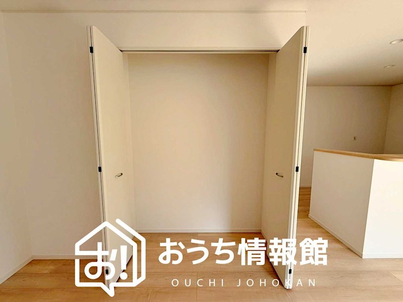 四日市市楠町南五味塚　第2期　 内観写真（収納）